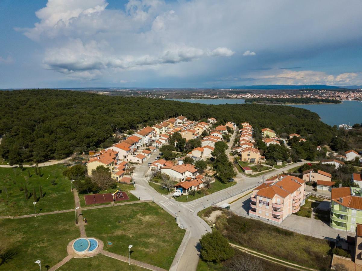 Apartment Lavanda Premantura Εξωτερικό φωτογραφία